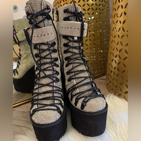 Club Exx - Crystal Traitor Boots - Dollskill - Picture 3 of 5